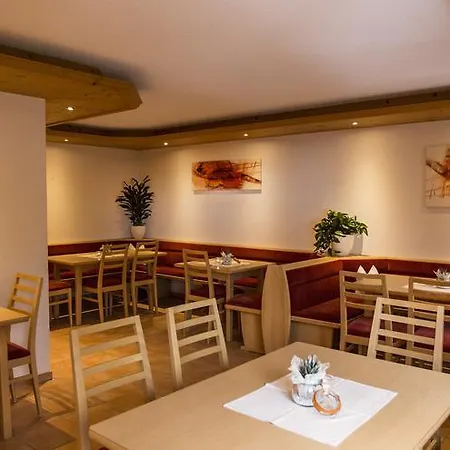 安妮特·豪斯酒店 2* Schröcken